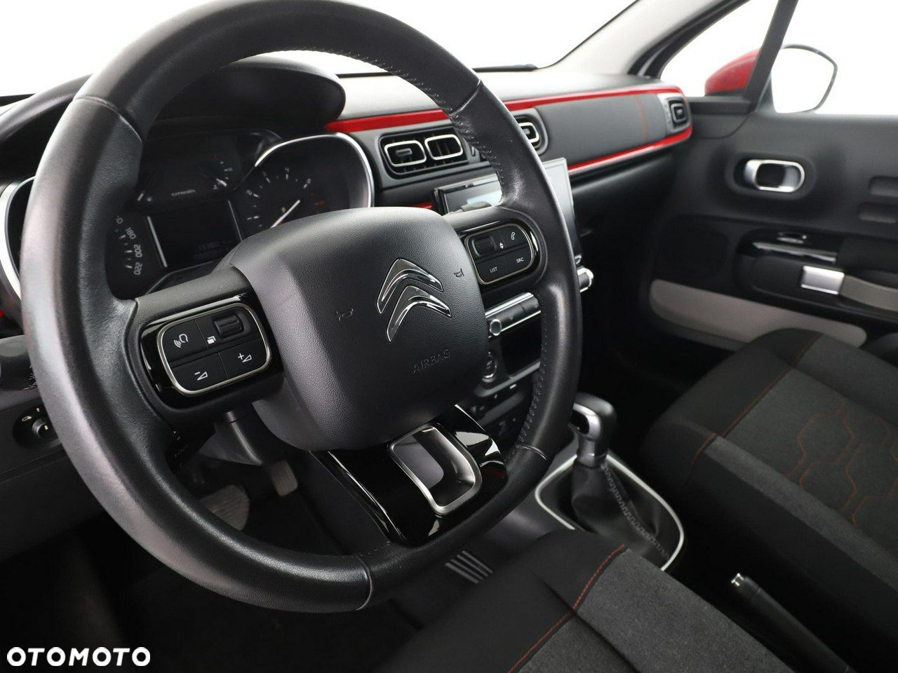 Citroën C3 1.2 PureTech Shine EAT6 - 14