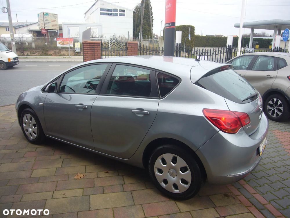 Opel Astra 1.6 Active - 10