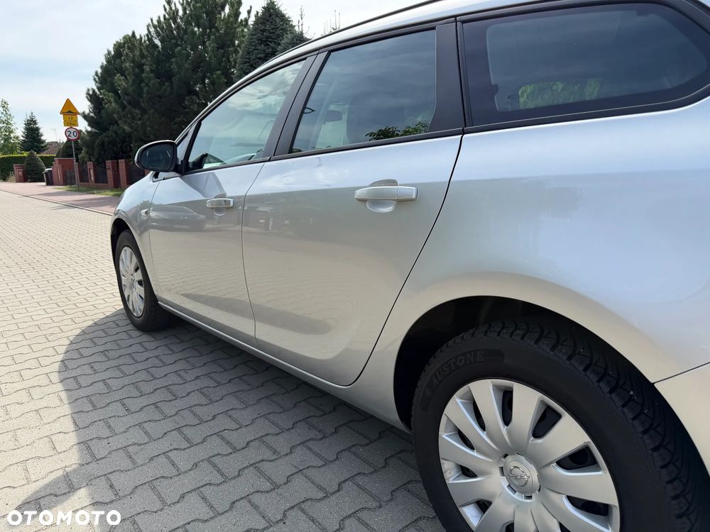Opel Astra - 12