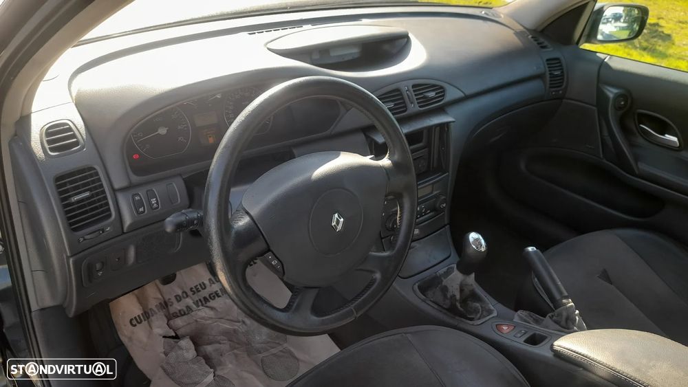 Renault Laguna Break 1.6 Privilége - 20