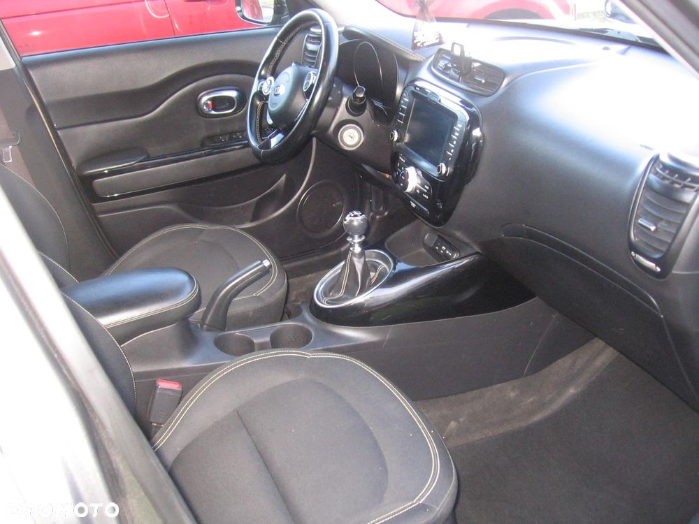 Kia Soul 1.6 CRDI XL - 6