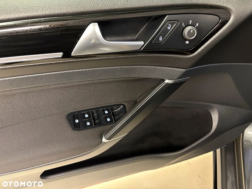 Volkswagen Golf 1.6 TDI (BlueMotion Technology) Comfortline - 29