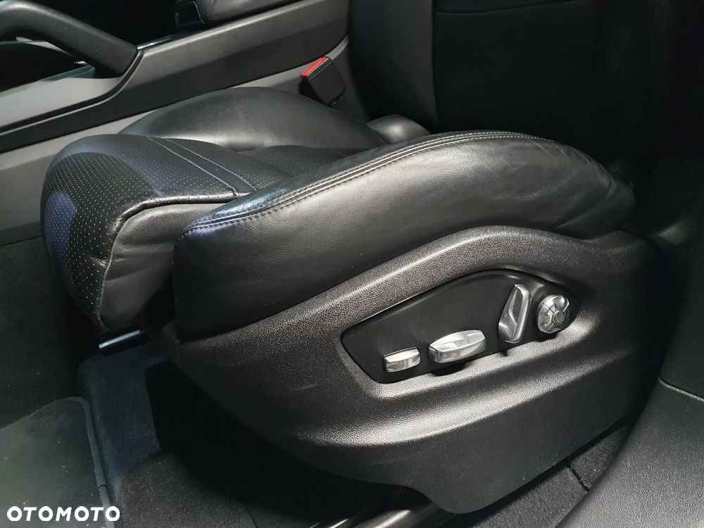 Porsche Cayenne Standard - 16