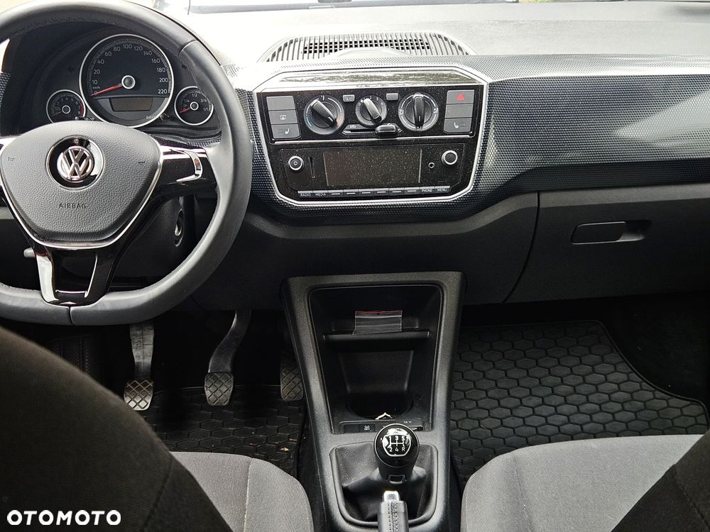 Volkswagen up! - 24
