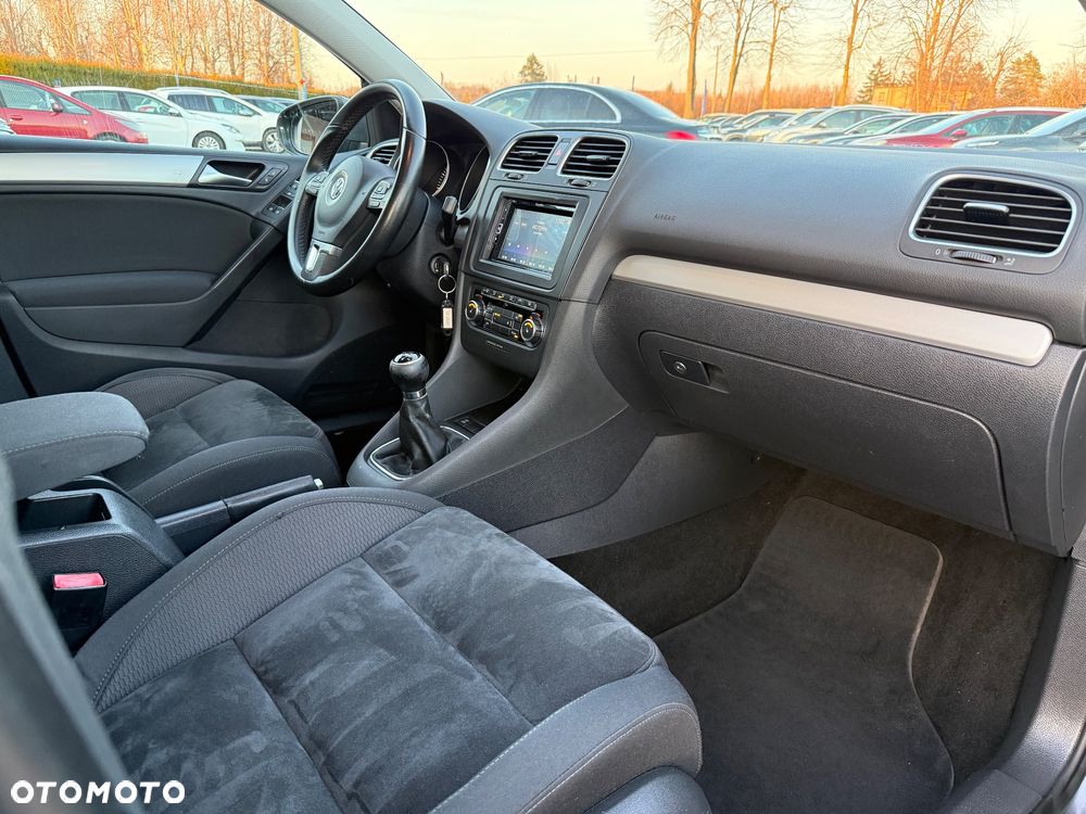 Volkswagen Golf 1.4 TSI Highline - 35