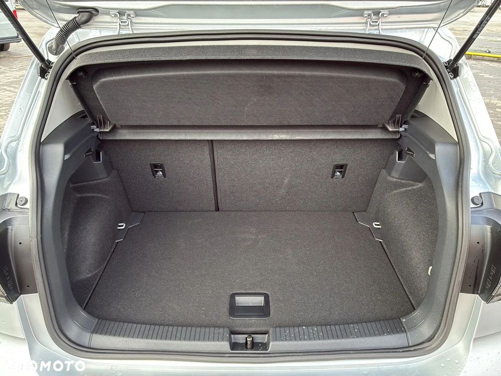 Volkswagen T-Cross - 26