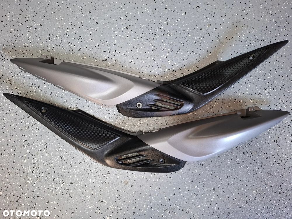 Suzuki DL 650 wypełnienie owiewka boczek bok zadupek - 5
