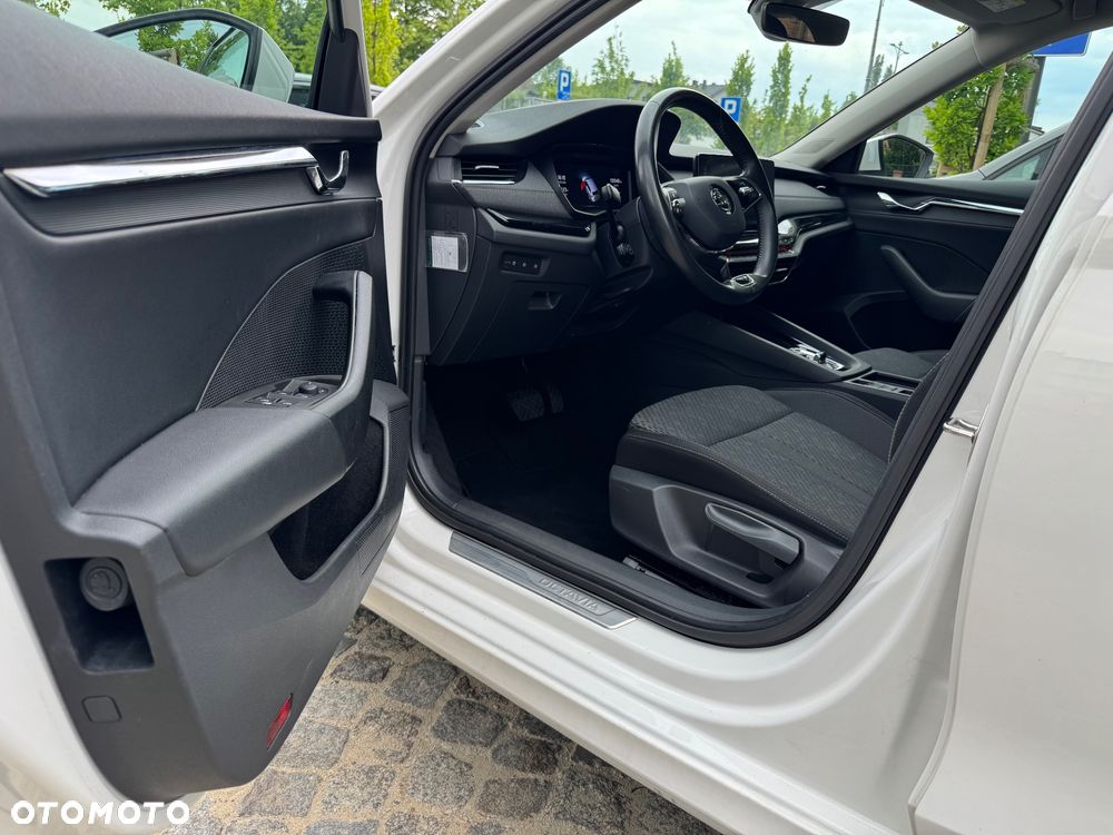 Skoda Octavia 2.0 TDI Style DSG - 29