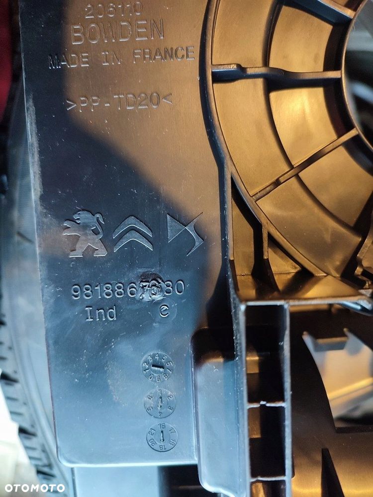 NOWY Wkład bagażnika schowek styropian 9818867680 9834338580 Peugeot 2008 2 - 7