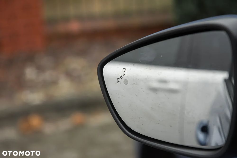 Ford Focus Turnier 2.0 TDCi DPF Start-Stopp-System ST-Line - 26