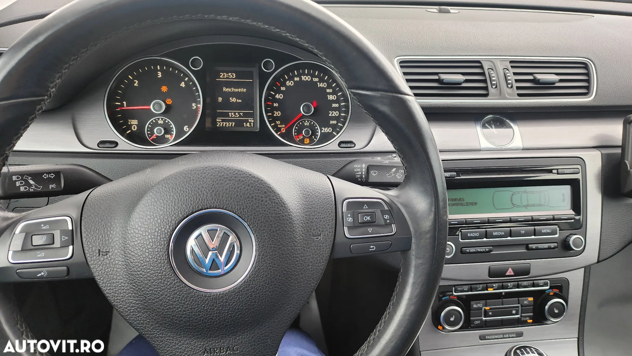 Volkswagen Passat - 9