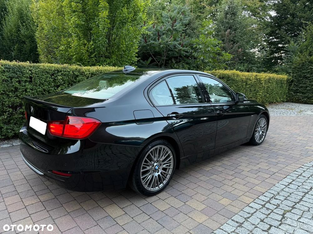 BMW Seria 3 318d Modern Line - 10