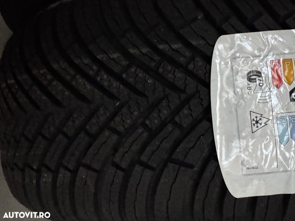 Vând 2 anvelope 205/45/16 vredestein de patru sezoane noi - 3
