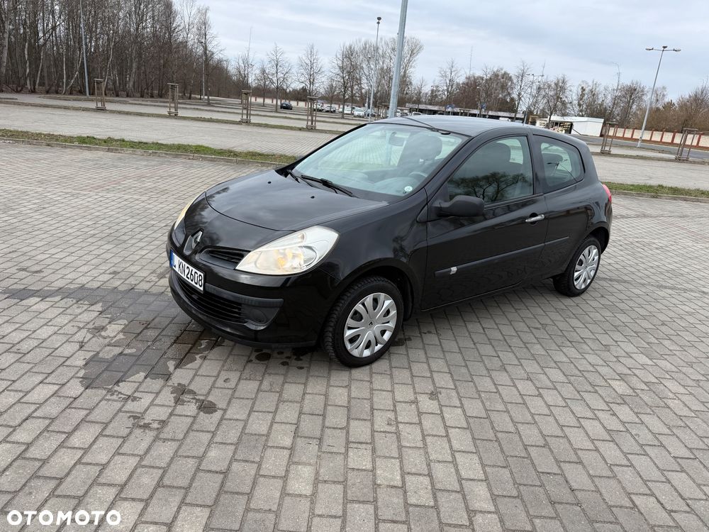 Renault Clio 1.2 16V 75 Expression - 1