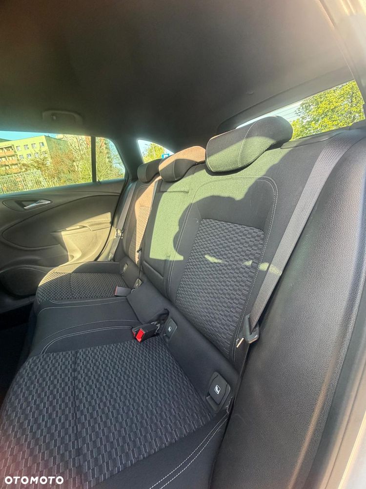 Opel Astra 1.4 T Dynamic - 29