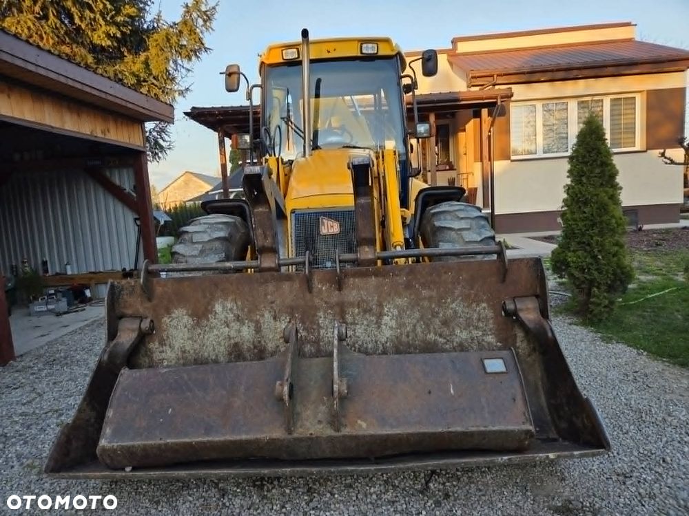JCB 4CX - 8
