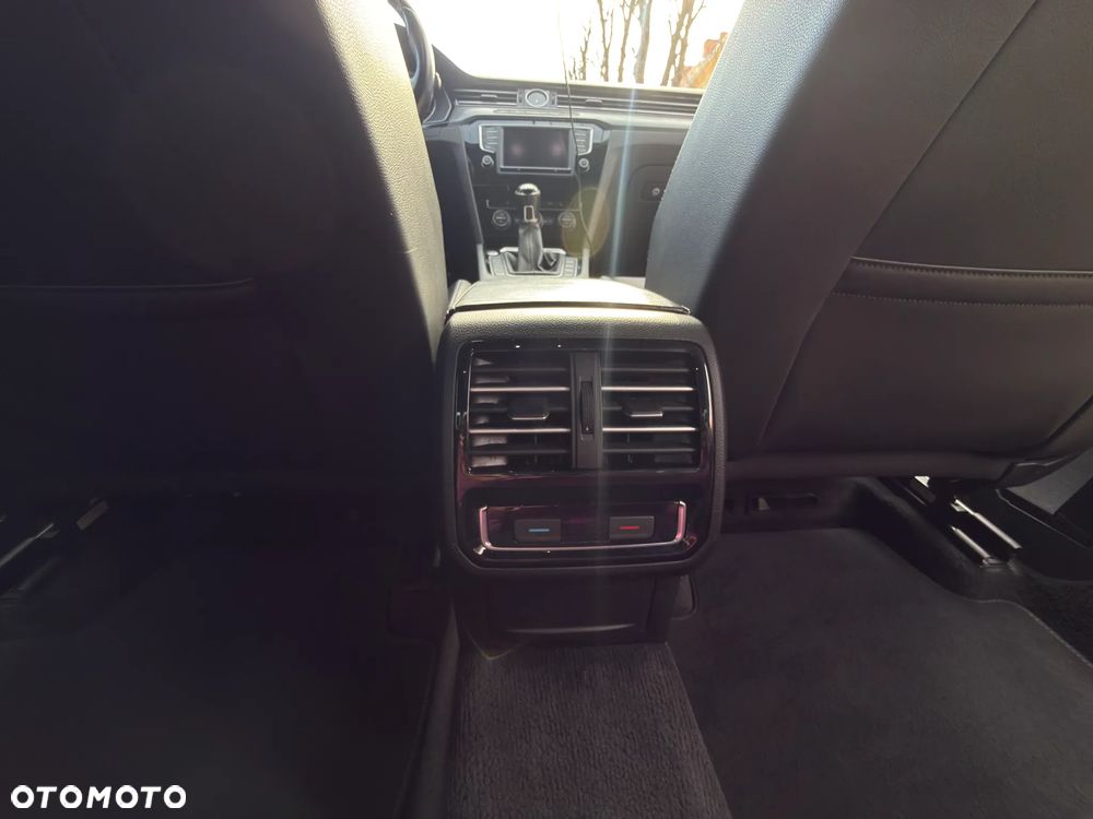 Volkswagen Passat 1.4 TSI (BlueMotion Technology) Trendline - 14