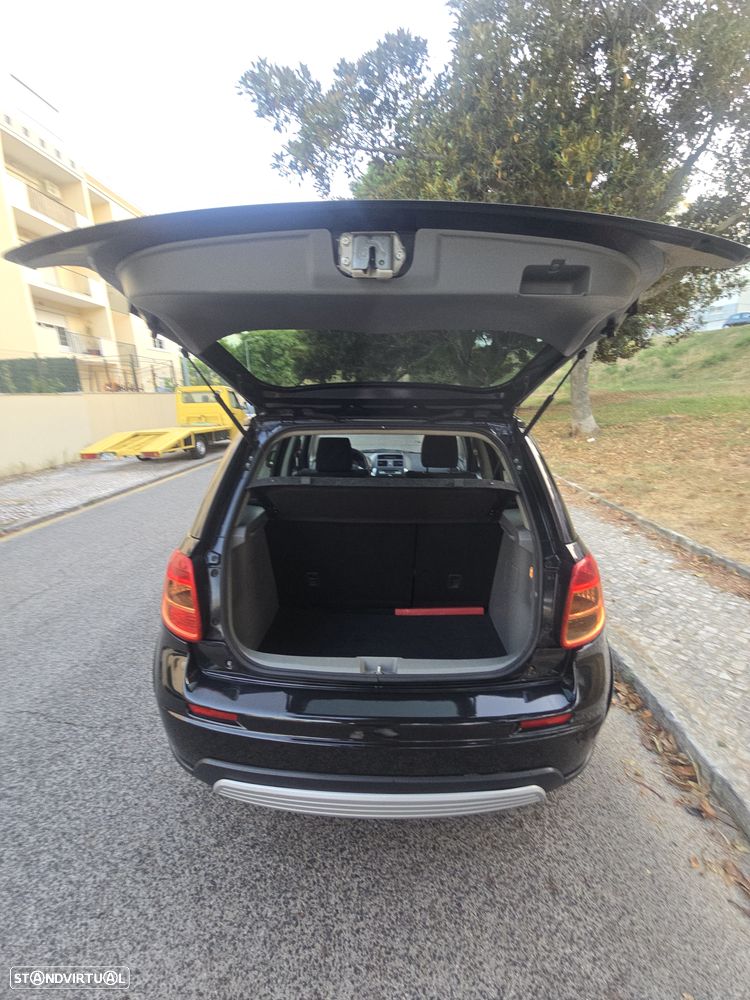 Suzuki SX4 1.5 GLX Outdoor Line - 30