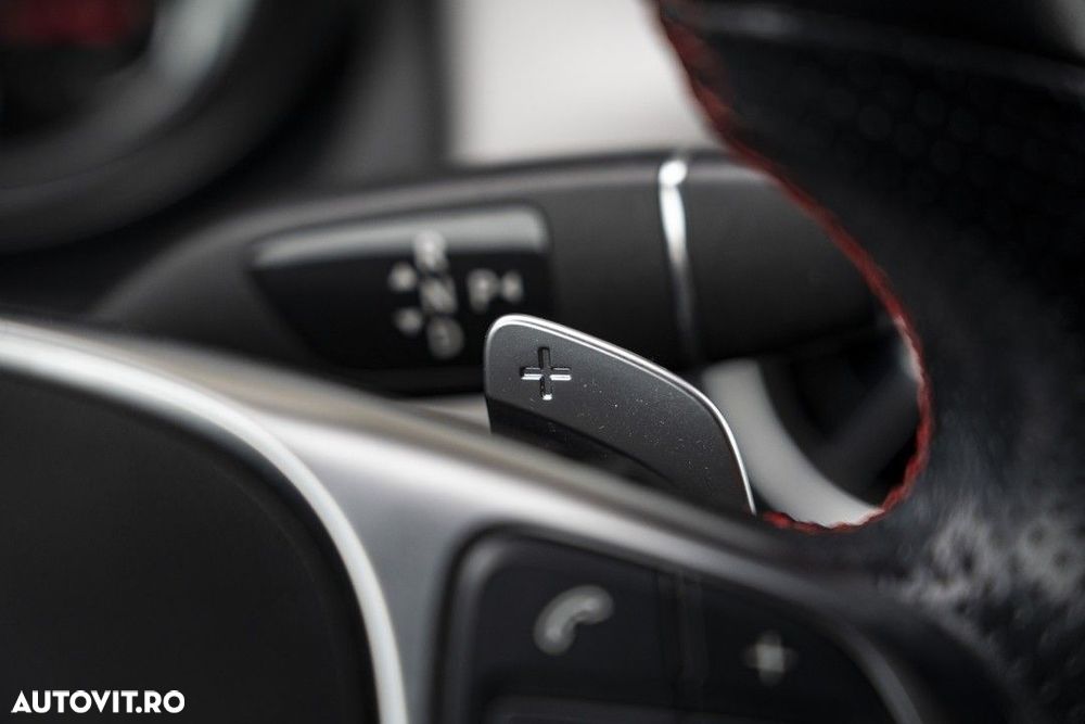 Mercedes-Benz GLA 220 4MATIC - 22