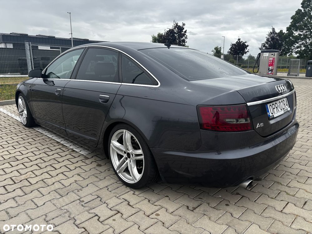 Audi A6 Limousine 2.4 - 6