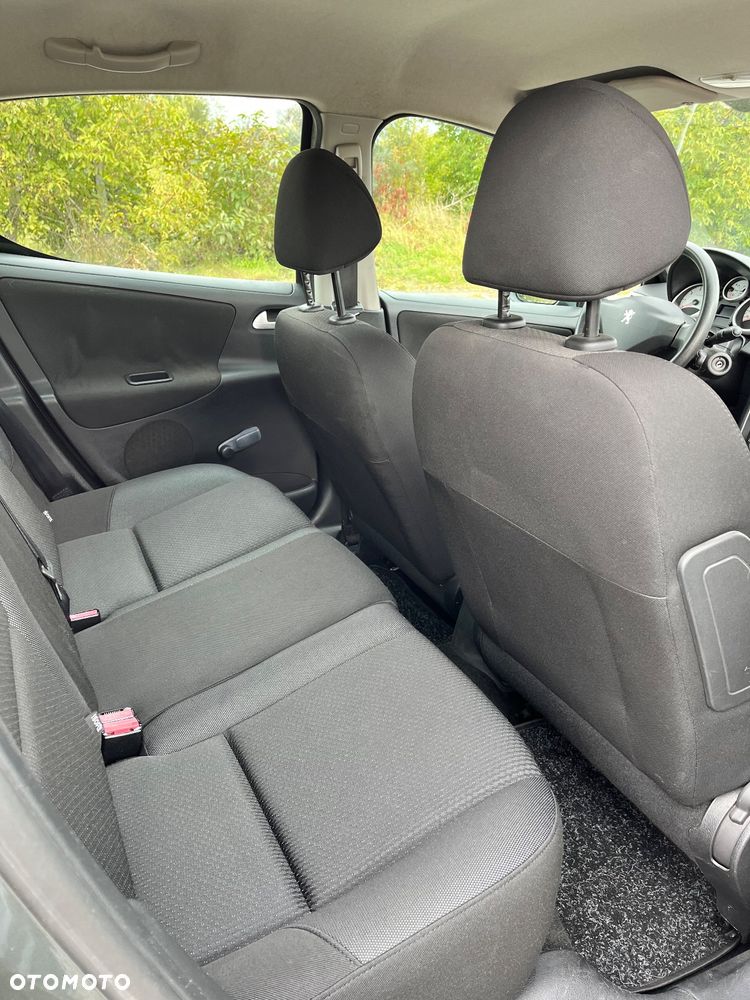 Peugeot 207 1.4 Trendy - 13