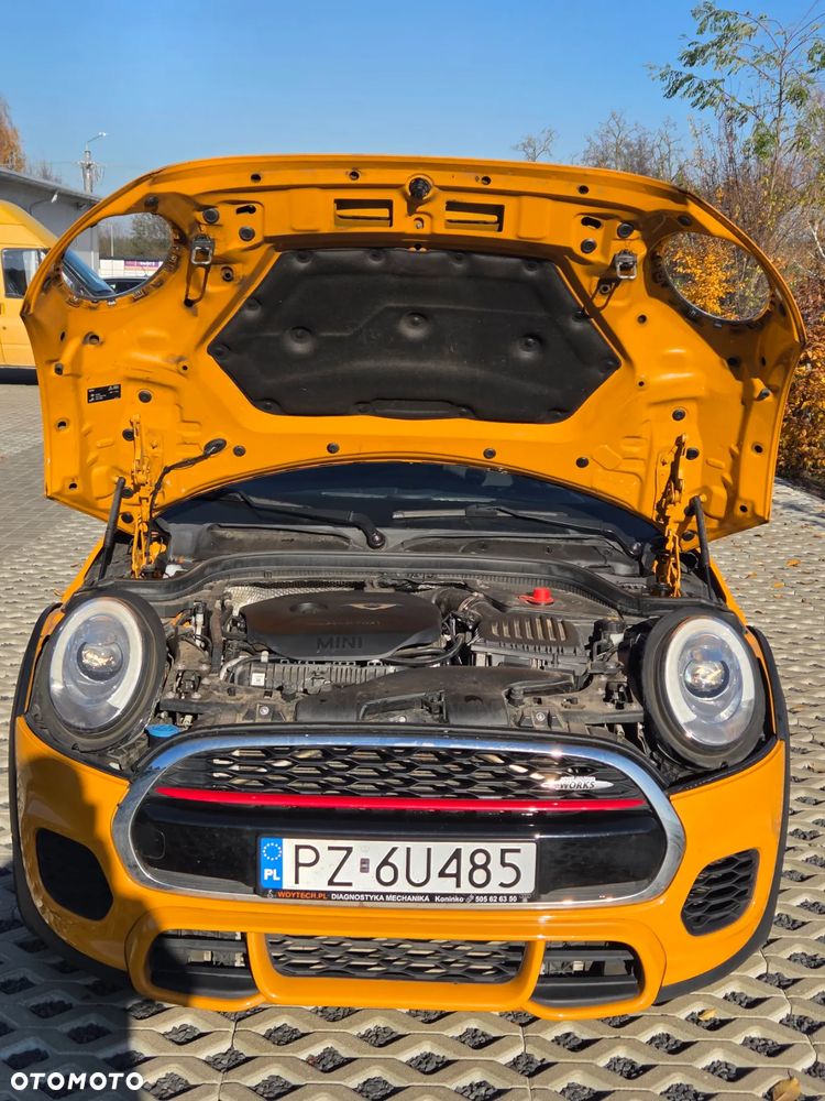 MINI John Cooper Works - 8