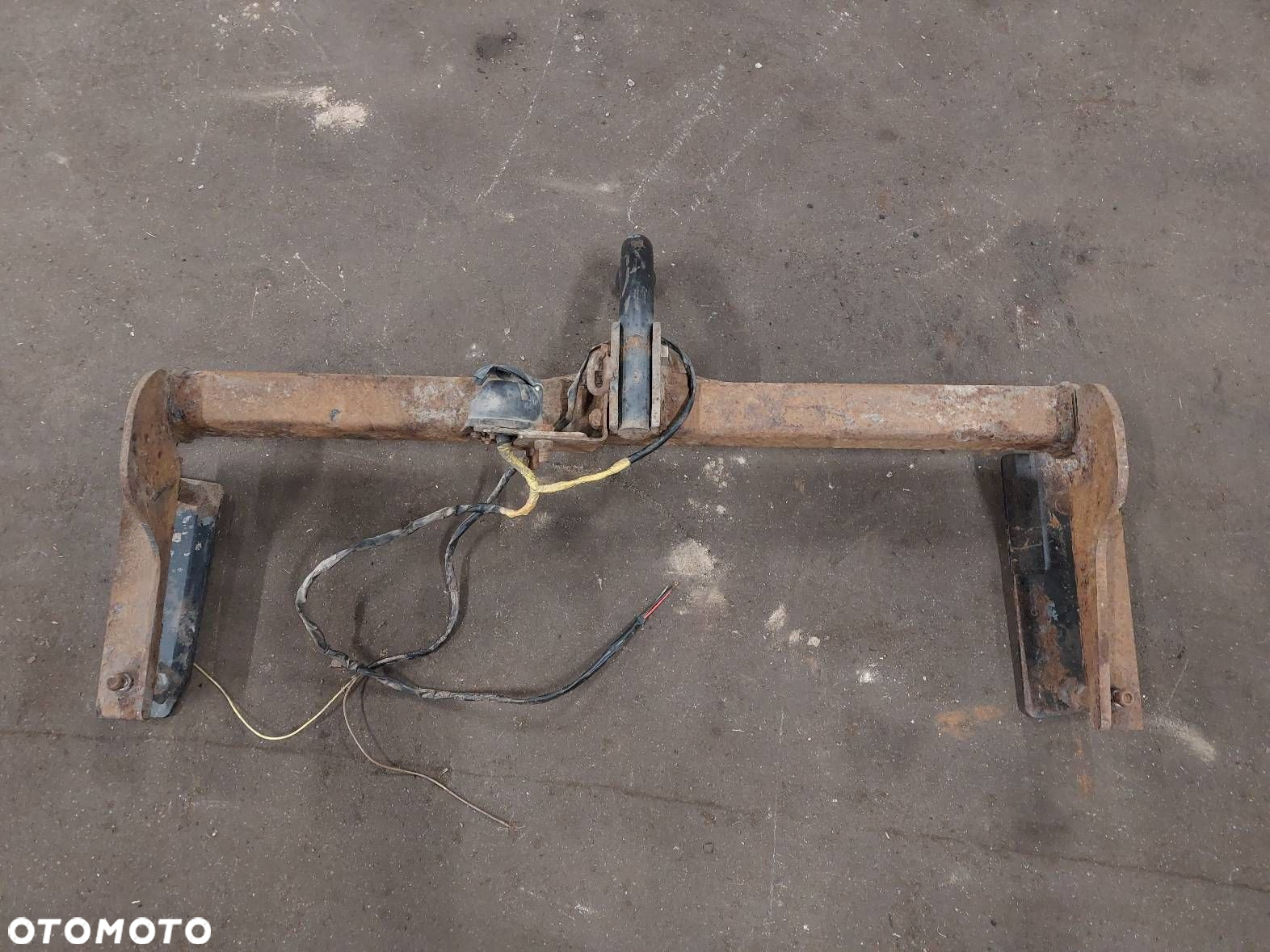 HAK HOLOWNICZY BRAK TABLICZKI + WIĄZKA OPEL ASTRA G HB 5D - 2