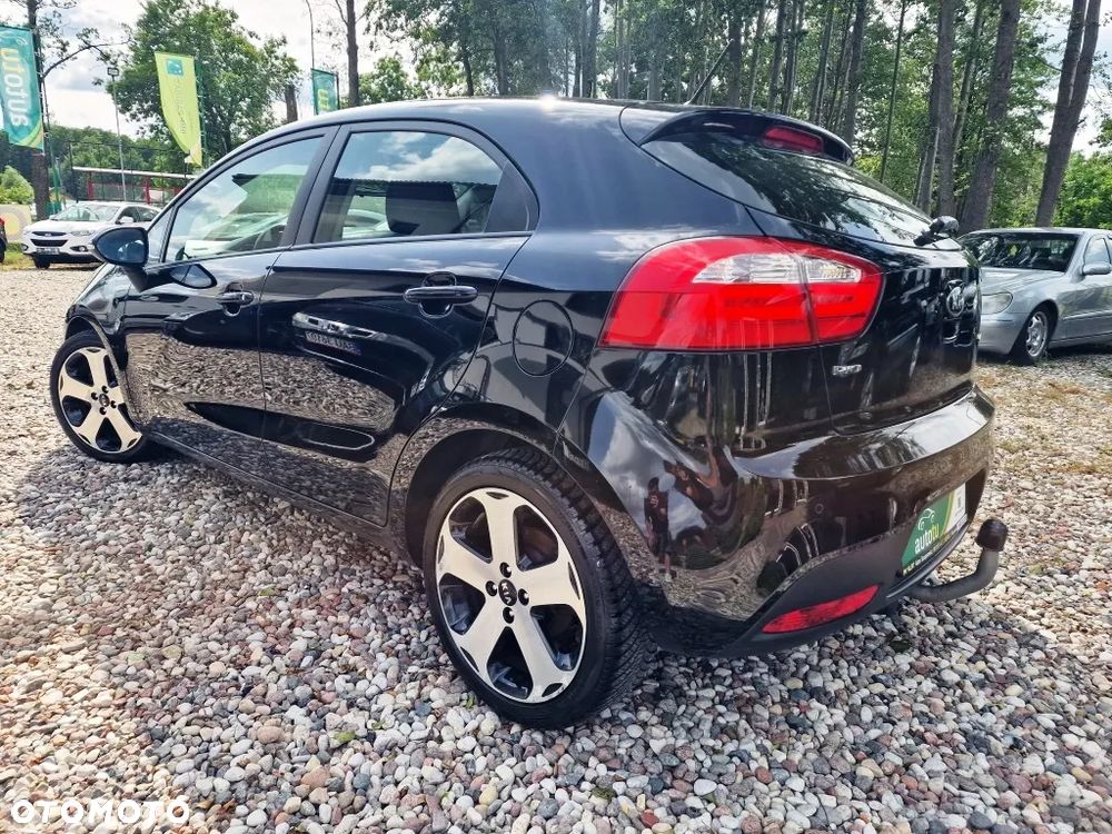 Kia Rio - 4