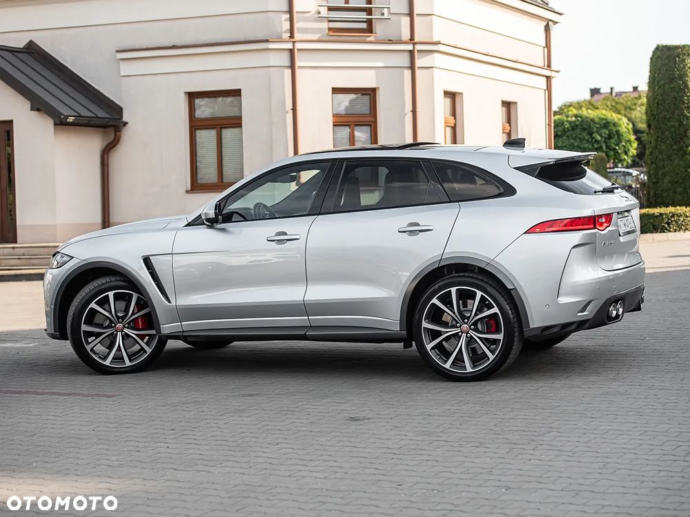 Jaguar F-Pace 5.0 V8 P550 AWD SVR - 10