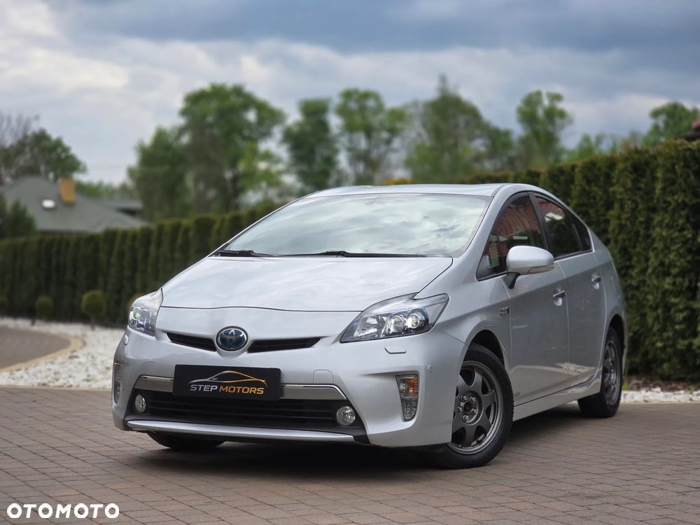 Toyota Prius 1.8 HSD Prestige - 1