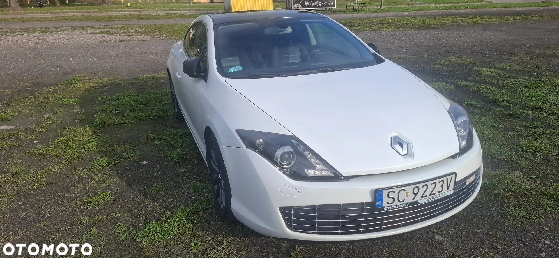 Renault Laguna 2.0 dCi Monaco GP2 - 8
