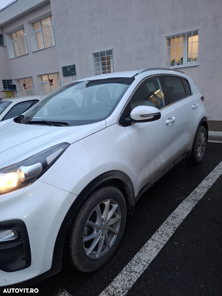 Kia Sportage 1.6 T-GDI 7DCT 4x2 Style - 8