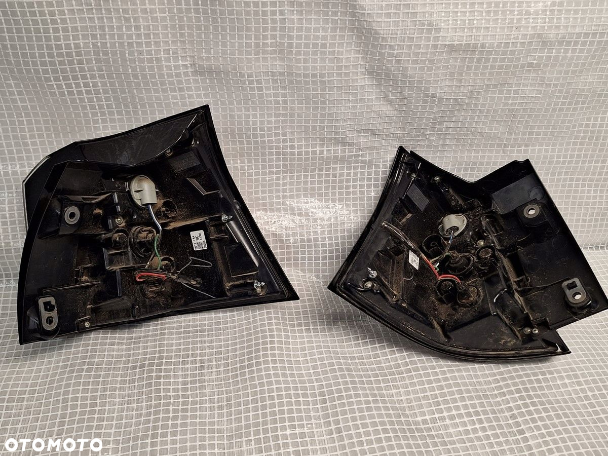 lampa tyl tylna lewa suzuki s-cross 2022- orginal europa demont super stan - 3