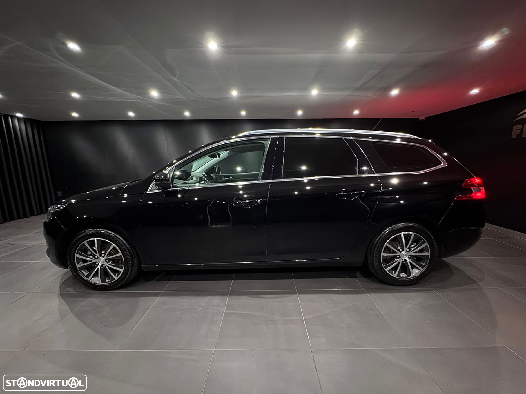 Peugeot 308 SW 1.5 BlueHDi Business Line - 4