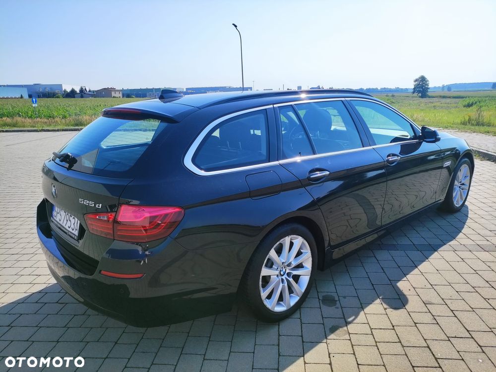 BMW Seria 5 525d xDrive - 2