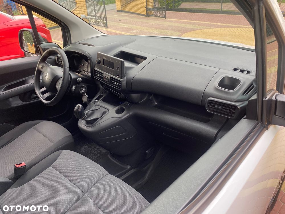 Peugeot PARTNER 1.6HDI 3-osobowy zakupiony w salonie w Rzeszowie - 20