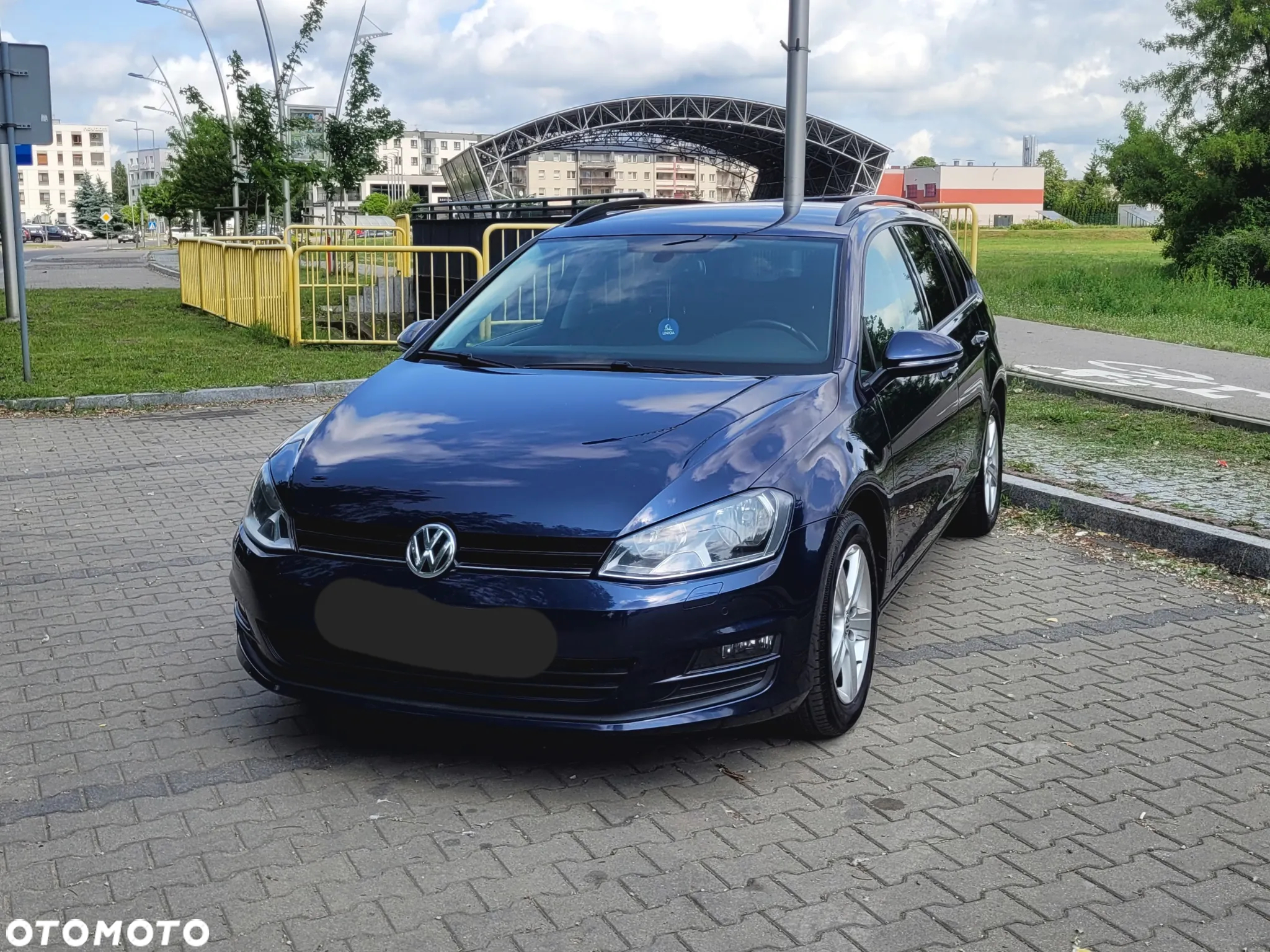 Volkswagen Golf 2.0 BlueTDI Highline - 2