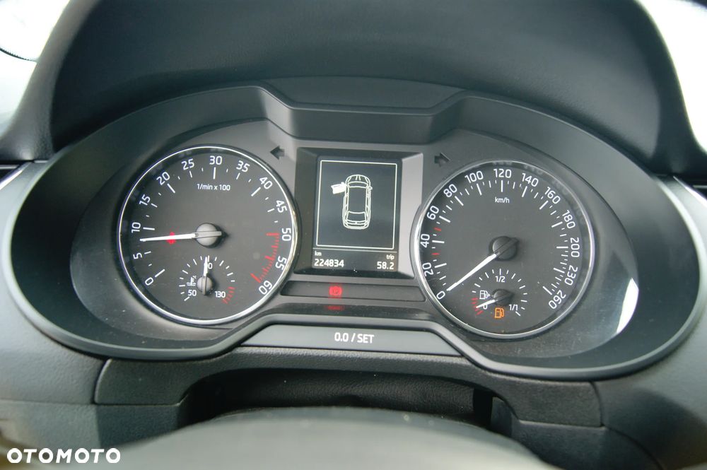 Skoda Octavia 1.6 TDI (Green tec) Ambition - 14