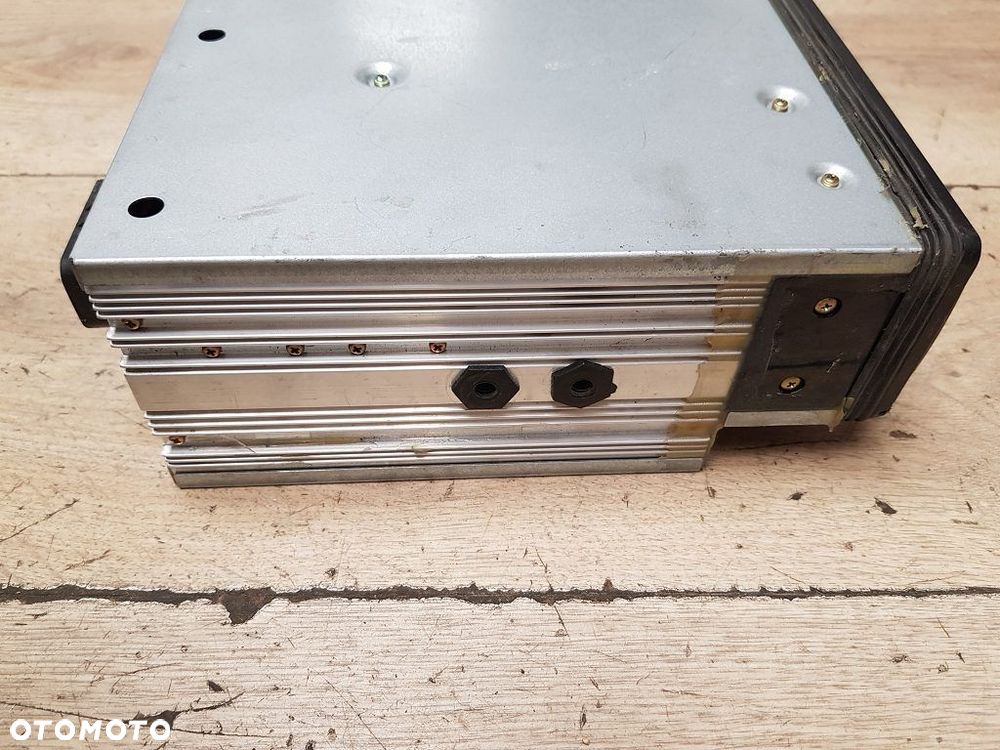 Radio Harley Davidson Touring 76164-04 - 9