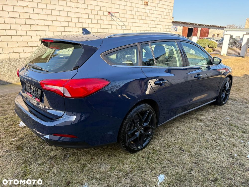 Ford Focus 1.5 EcoBlue STart-Stopp-System TITANIUM - 4