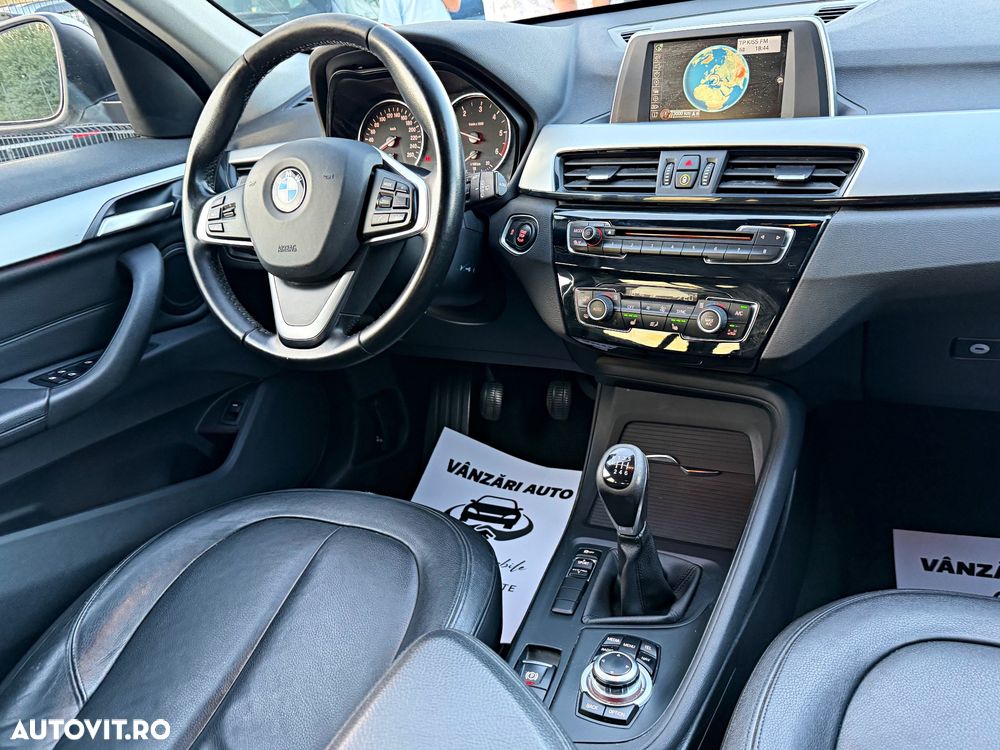 BMW X1 sDrive18d xLine - 30