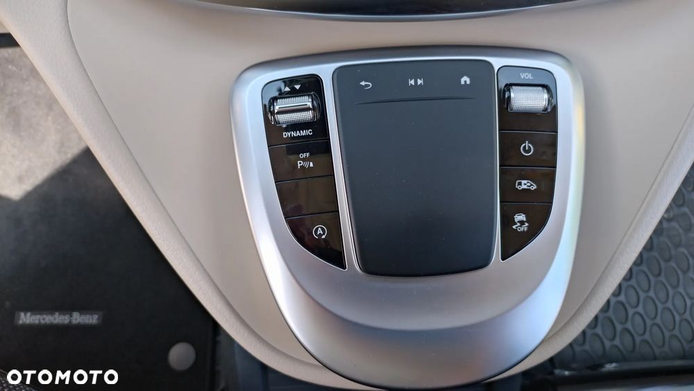 Mercedes-Benz Klasa V 220 d kompakt 4Matic 9G-TRONIC Edition 2020 - 38