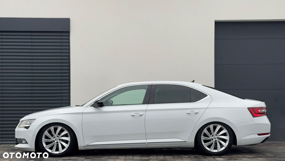 Skoda Superb 2.0 TDI Style - 4