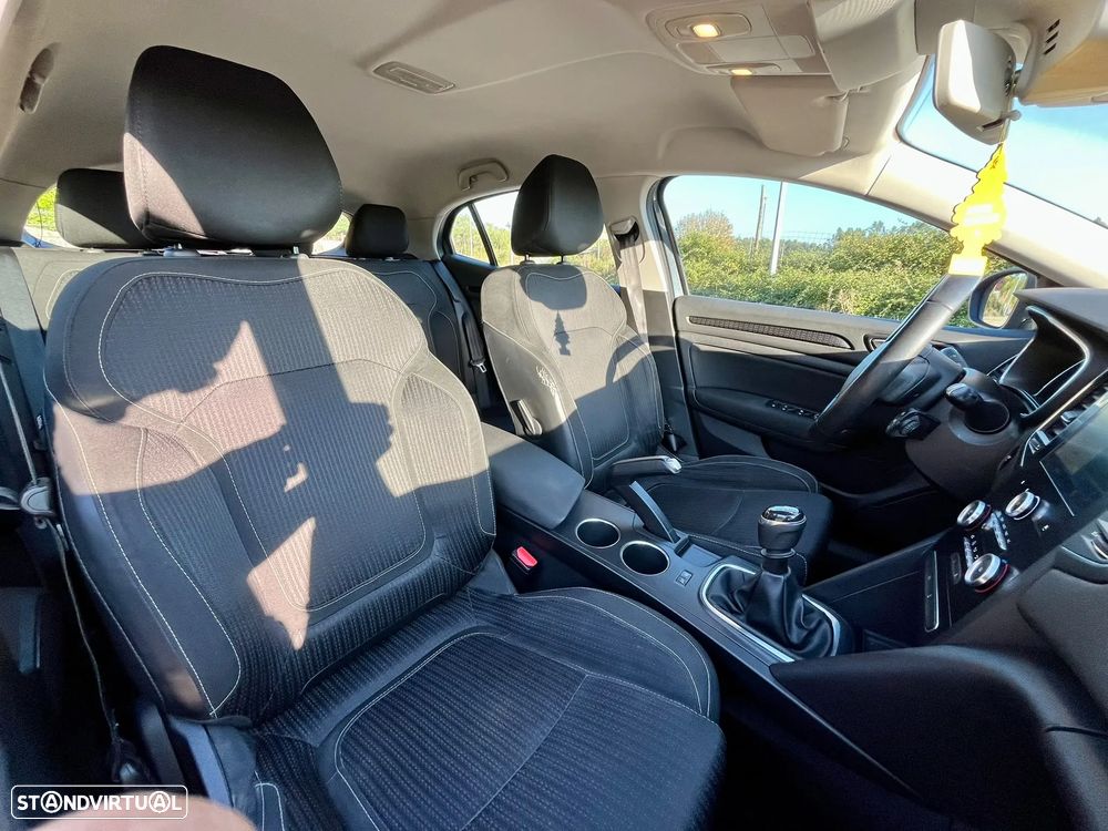 Renault Mégane ENERGY dCi 110 INTENS - 12