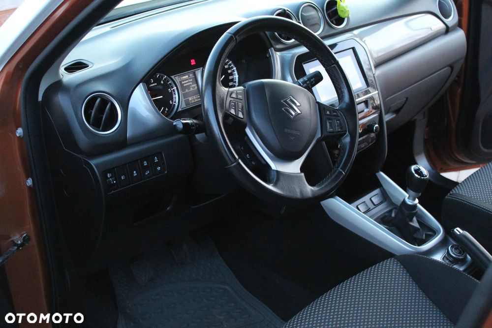Suzuki Vitara 1.6 DDiS (4x4) Allgrip Comfort - 10