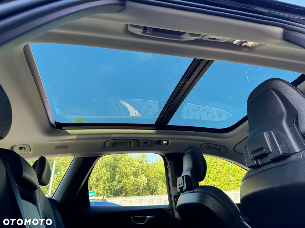 Volvo XC 60 T8 AWD Plug-In Hybrid Inscription - 29