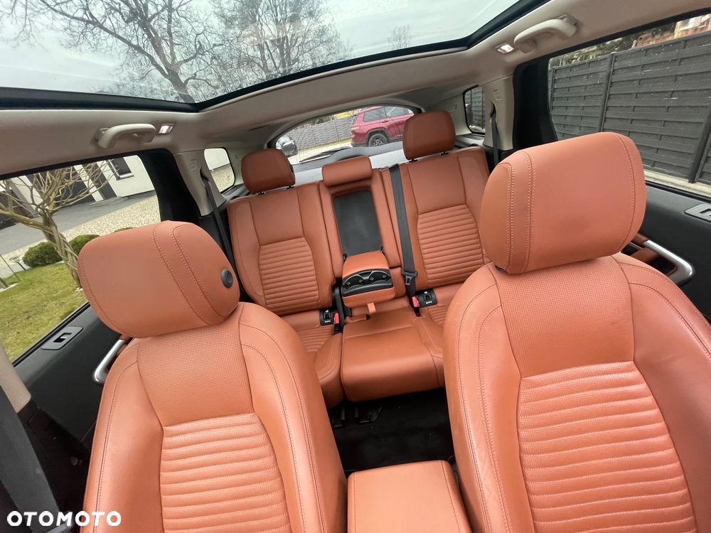 Land Rover Discovery Sport - 11