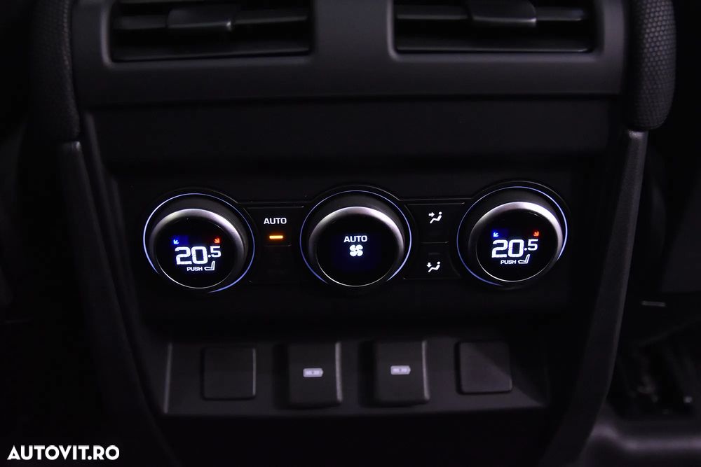 Land Rover Defender - 20