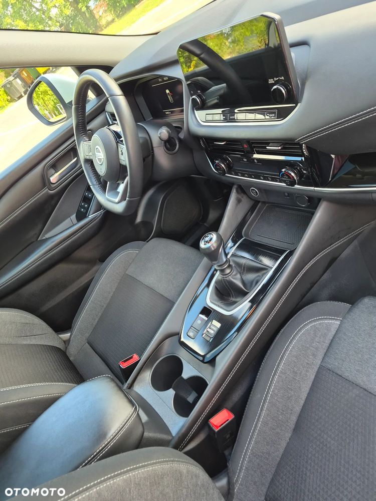 Nissan Qashqai 1.3 DIG-T MHEV Premiere Edition - 22