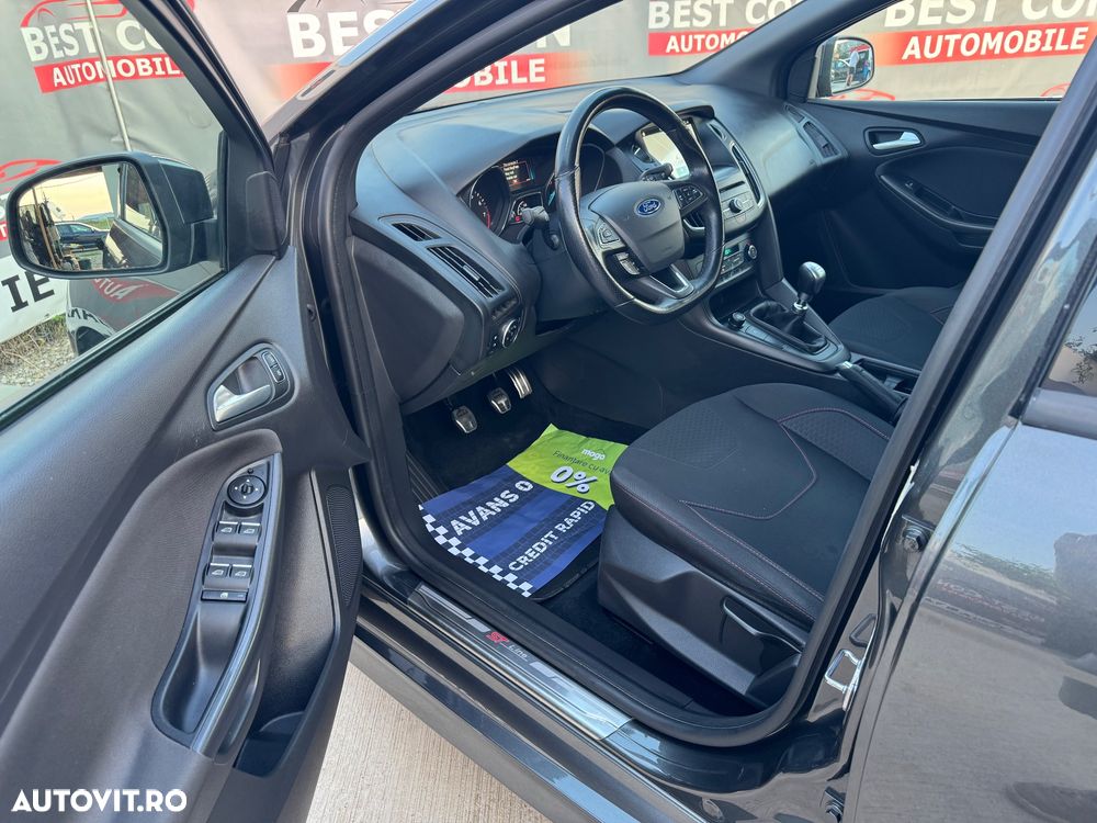 Ford Focus 1.0 EcoBoost ST-Line - 5